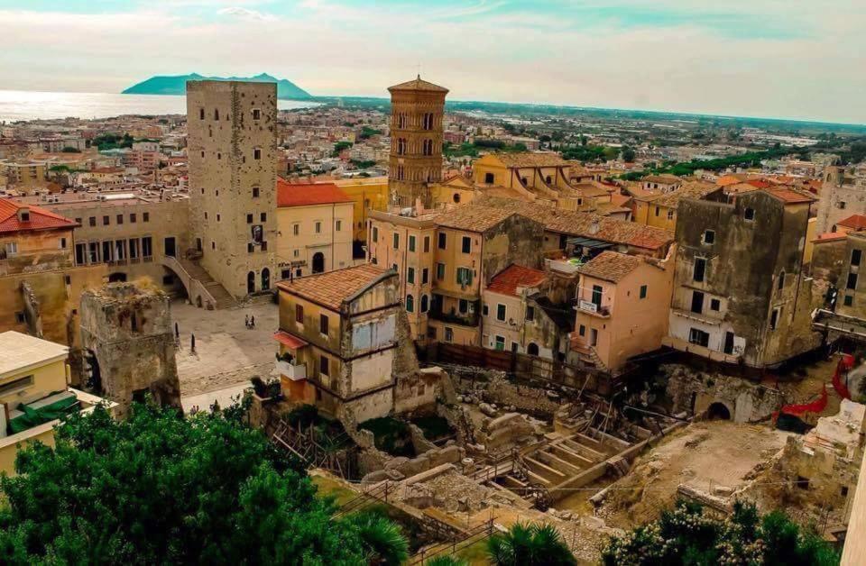 טרצ'ינה Luxury Suite - Teatro Romano - Duomo - Centro Storico Wi-Fi מראה חיצוני תמונה