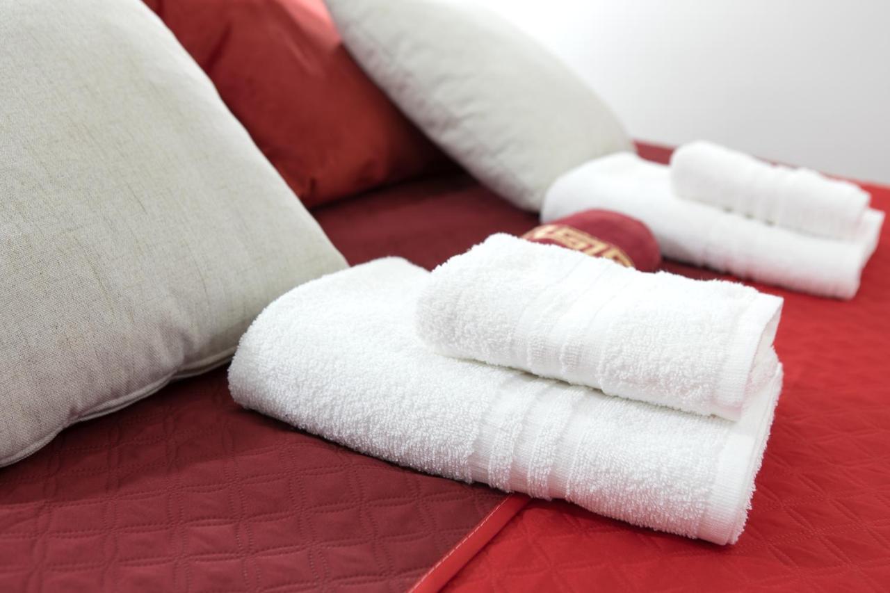 טרצ'ינה Luxury Suite - Teatro Romano - Duomo - Centro Storico Wi-Fi מראה חיצוני תמונה