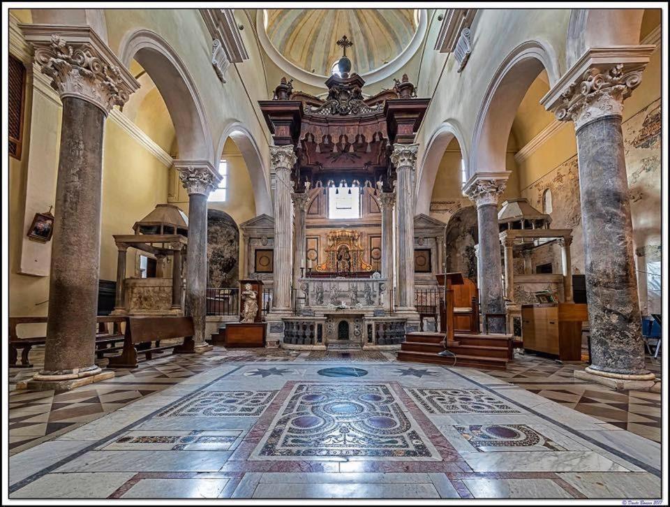 טרצ'ינה Luxury Suite - Teatro Romano - Duomo - Centro Storico Wi-Fi מראה חיצוני תמונה