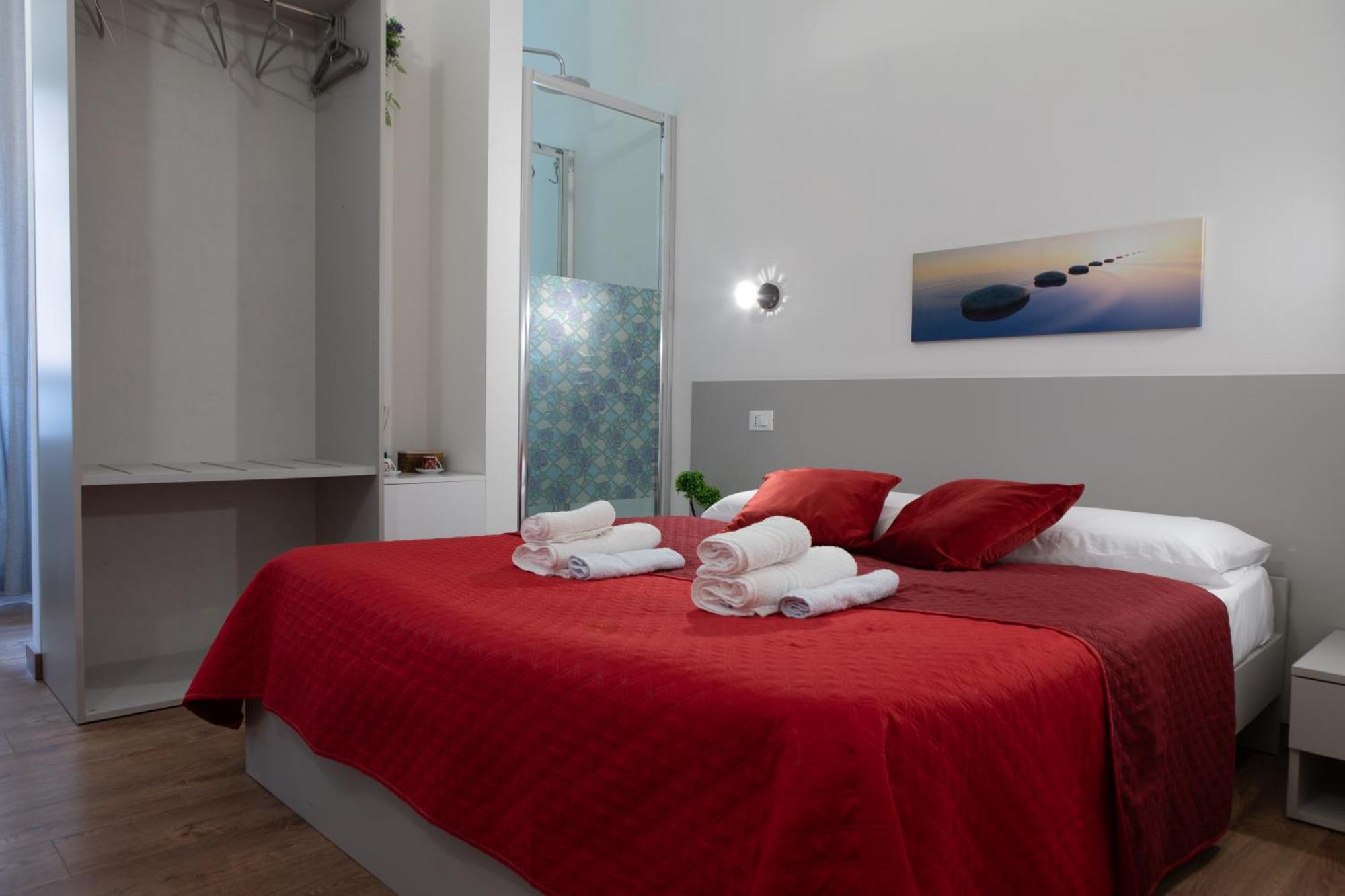 טרצ'ינה Luxury Suite - Teatro Romano - Duomo - Centro Storico Wi-Fi מראה חיצוני תמונה
